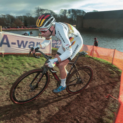 Foto zu dem Text "Die nationale Cross-Elite trifft sich im Münchner Olympiapark"