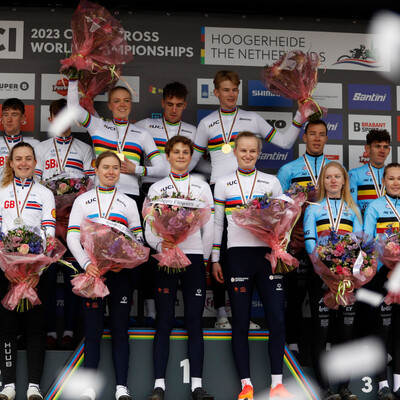 Foto zu dem Text "Staffelteam beschert Niederlande Gold zum Cross-WM-Auftakt"