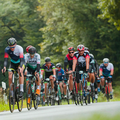 Foto zu dem Text "Deutschland Tour Ride: “Fühl Dich wie ein Profi“"