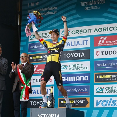 Foto zu dem Text "Roglic beendet Leidenszeit mit einem unverhofften Triumph"