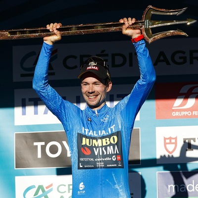 Foto zu dem Text "Roglic schwingt bei Tirreno-Adriatico wie 2019 den Dreizack"