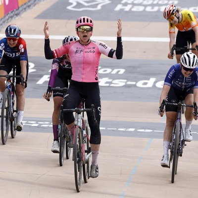 Foto zu dem Text "Jackson triumphiert sensationell beim 3. Paris-Roubaix Femmes"