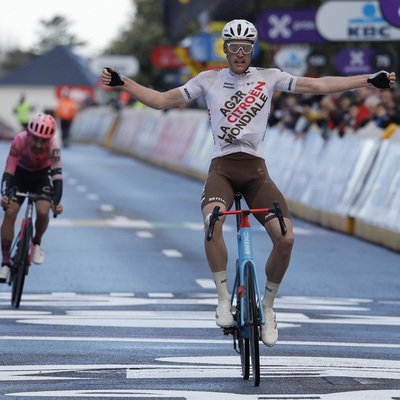 Foto zu dem Text "Godon lässt im Sprintduell Healy keine Chance, Heiduk Zehnter"