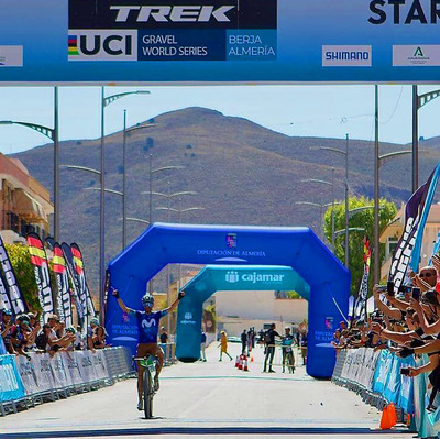 Foto zu dem Text "La Indomable: Valverde gewinnt überlegen sein Gravel-Debüt"