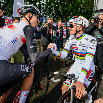 Foto zu dem Text "Jumbo verblasst, Vollering dominiert und Evenepoel rettet das Frühjahr"