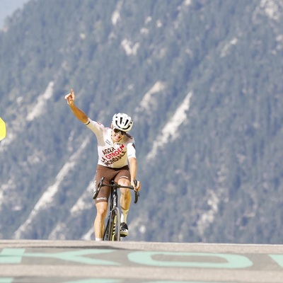 Foto zu dem Text "Highlight-Video der 17. Etappe der Tour de France"