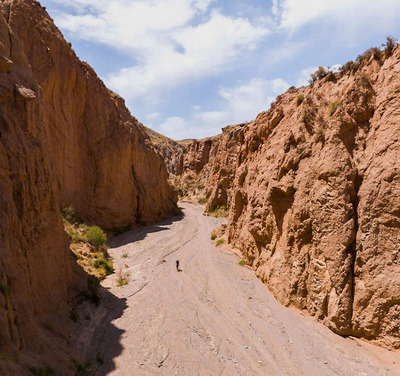 Foto zu dem Text "Badlands: Durch Europas einzige echte Wüsten"