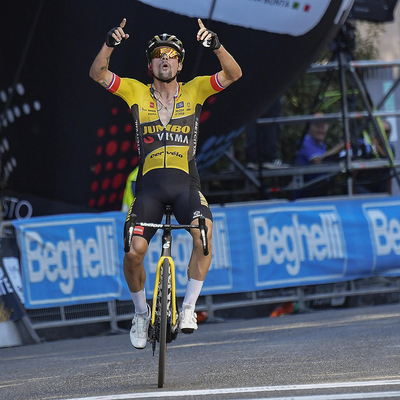 Foto zu dem Text "Roglic bezwingt Pogacar und gewinnt Giro dell’Emilia"