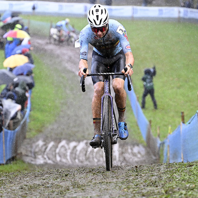 Foto zu dem Text "Defekthexe stoppt Verstrynge! Michels U23-Europameister"