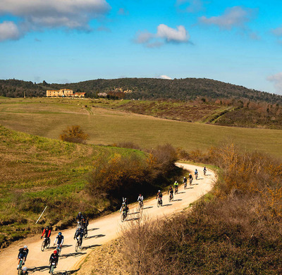 Foto zu dem Text "Gran Fondo Strade Bianche: Durch Staub - oder Schlamm"