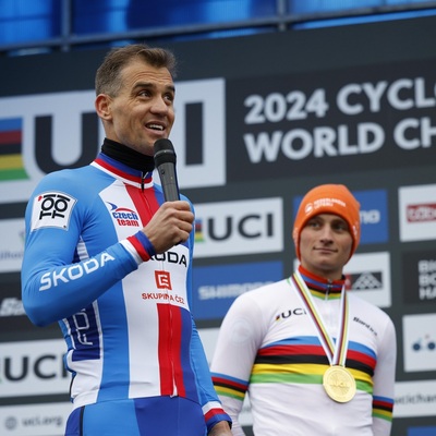 Foto zu dem Text "Emotionales WM-Finale! Stybar tritt unter Tränen ab"