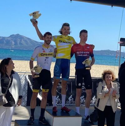 Foto zu dem Text "“Tip-Top-Teamarbeit“: Albrecht gewinnt Un Hivern a Mallorca"