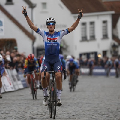 Foto zu dem Text "Merlier gelingt am Nokereberg der Hattrick, Ackermann Vierter"