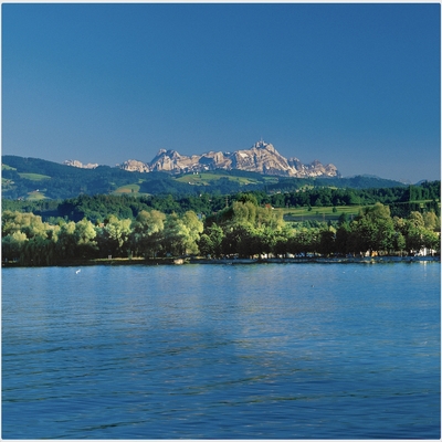 Foto zu dem Text "«Lake and Alps»"
