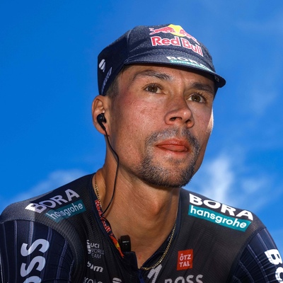 Foto zu dem Text "Roglic hinten, aber in Schlagdistanz: “Es steht 1:0 für Pogacar“"