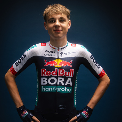 Foto zu dem Text "Red-Bull-Nachwuchs trumpft auf: Finn gewinnt Giro del Belvedere"