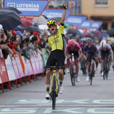 Foto zu dem Text "Vos revanchiert sich mit Etappensieg für missratenen Vuelta-Auftakt"
