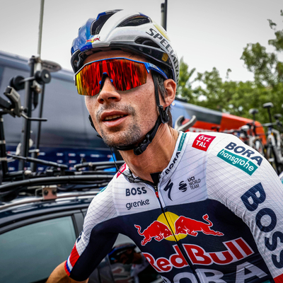 Foto zu dem Text "Roglic zieht sich beim Giro strategisch das Rosa Trikot aus"