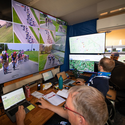 Foto zu dem Text "Tracking-System und Sicherheitszentrale bei Tour de Suisse"