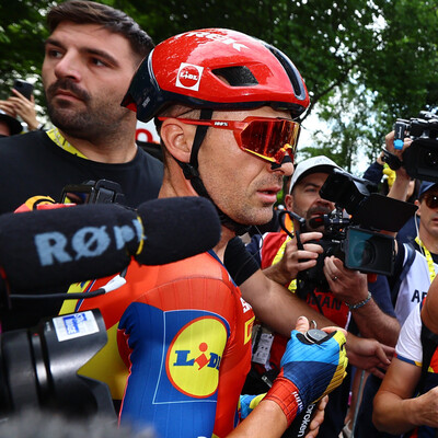 Foto zu dem Text "Im Überblick: Alle Gelbe Karten bei der 112. Tour de France"