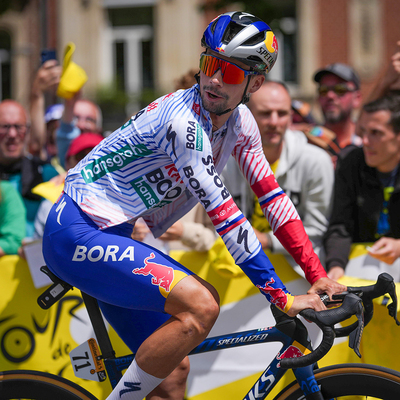 Foto zu dem Text "Pech für Roglic! Der Umwerfer streikte im schweren Finale "