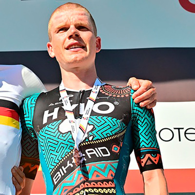 Foto zu dem Text "Vom Triathleten an die Seite eines zweifachen Toursieger"