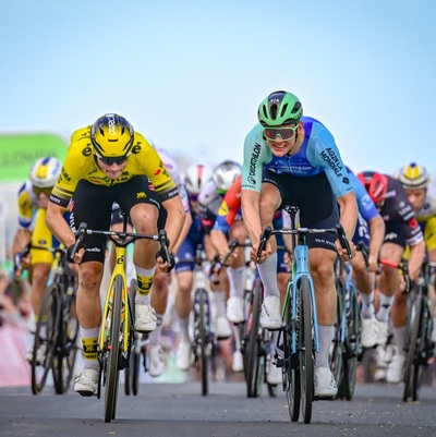 Foto zu dem Text "Kooij ringt zum Auftakt der Tour of Britain Gudmestad nieder"