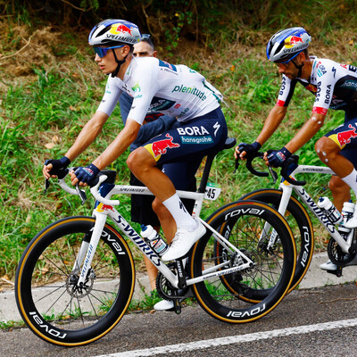 Foto zu dem Text "Nehmen Hindley und Pellizzari Kurs auf die Top 5 der Vuelta?"