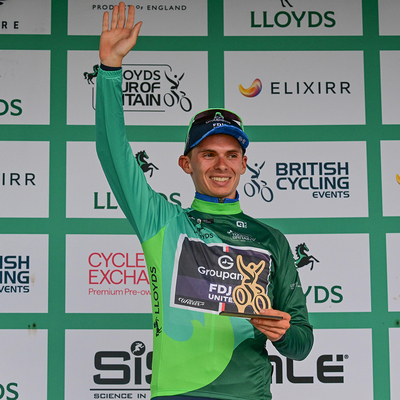 Foto zu dem Text "Grégoire wehrt Evenepoels Angriffe ab und gewinnt Tour of Britain"