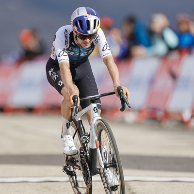 Foto zu dem Text "Müder Pidcock macht es Rujano nach und schreibt Grand-Tour-Geschichte"