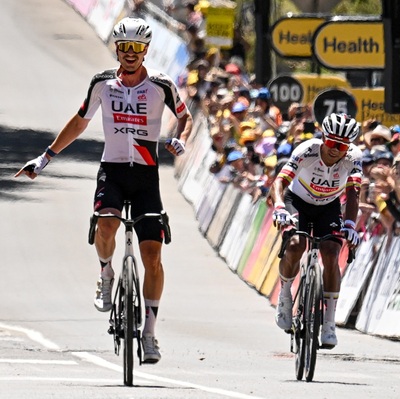 Foto zu dem Text "UAE-Doppelsieg: Vine zieht Narvaez mit sich und von allen davon"