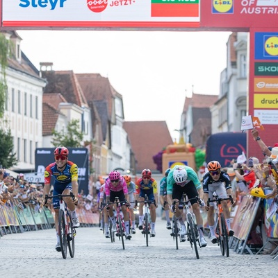 Foto zu dem Text "Lidl – Trek geht “all-in“: Bagioli jubelt in Steyr, Zemke Fünfter"